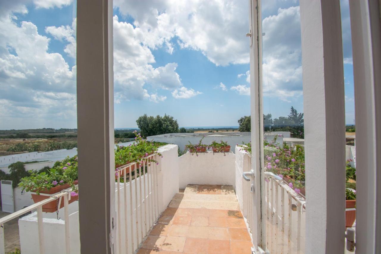 Masseria La Scalella - Fortificato マンドゥーリア エクステリア 写真